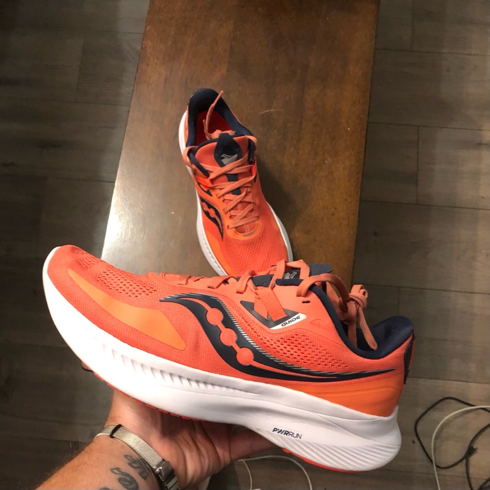 Women’s Saucony Guide 15 ‘Coral Orange/Navy size 10.5 - Picture 2 of 9